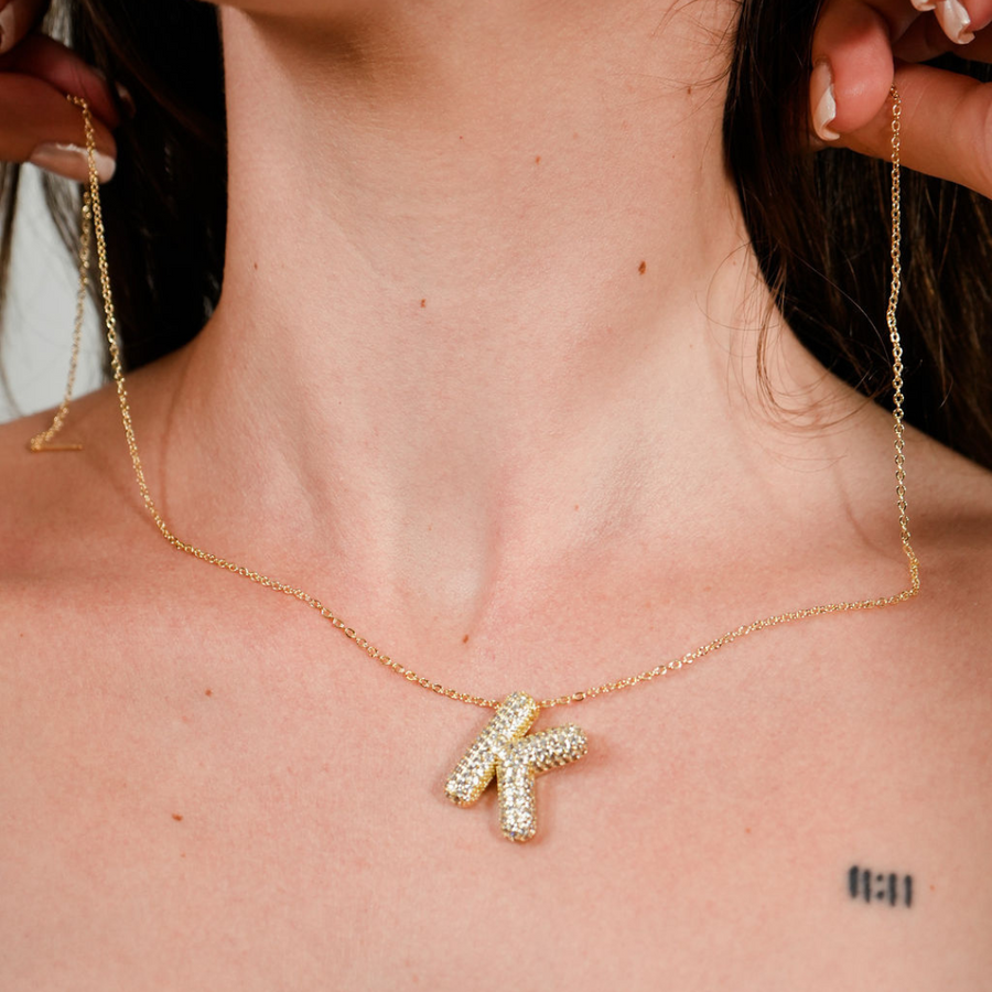 Collar Letra Dorado con Zirconias - Tu inicial, tu brillo